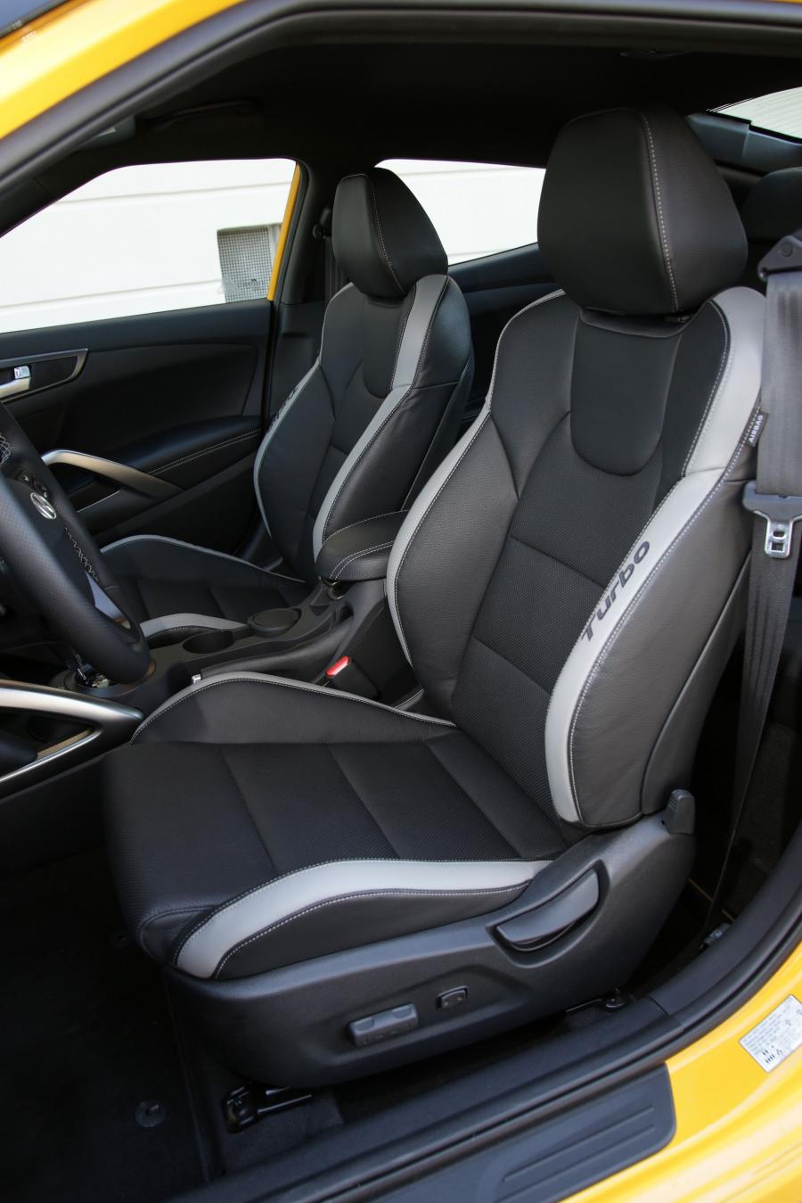  Hyundai Veloster Turbo 2015 года  (фото 27 из 27)